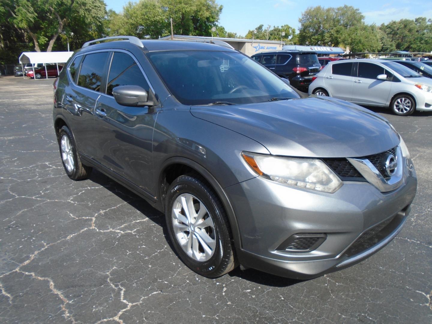 2016 Nissan Rogue S 2WD (KNMAT2MT1GP) with an 2.5L L4 DOHC 16V engine, CVT transmission, located at 6112 N Florida Avenue, Tampa, FL, 33604, (888) 521-5131, 27.954929, -82.459534 - Photo#2